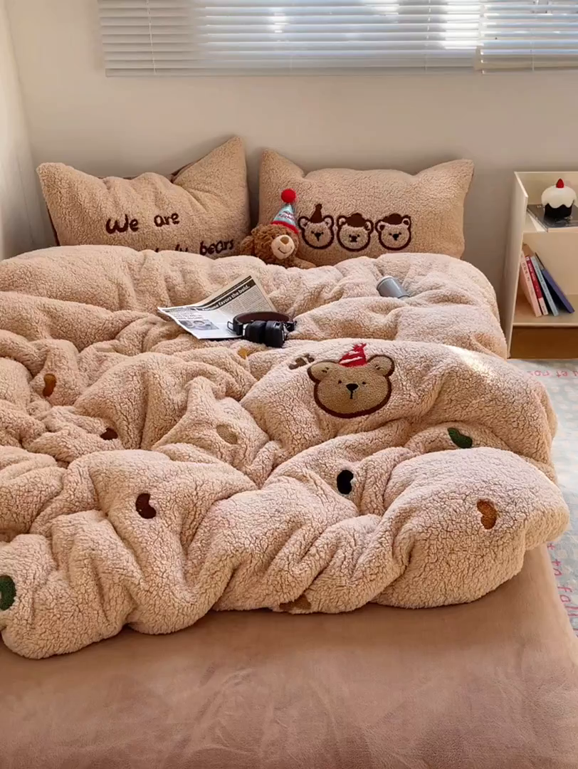 91家纺网 家纺一手货源 找家纺 （总）轻奢坊 2025新款软糯可爱ins韩风羊羔绒毛巾绣四件套