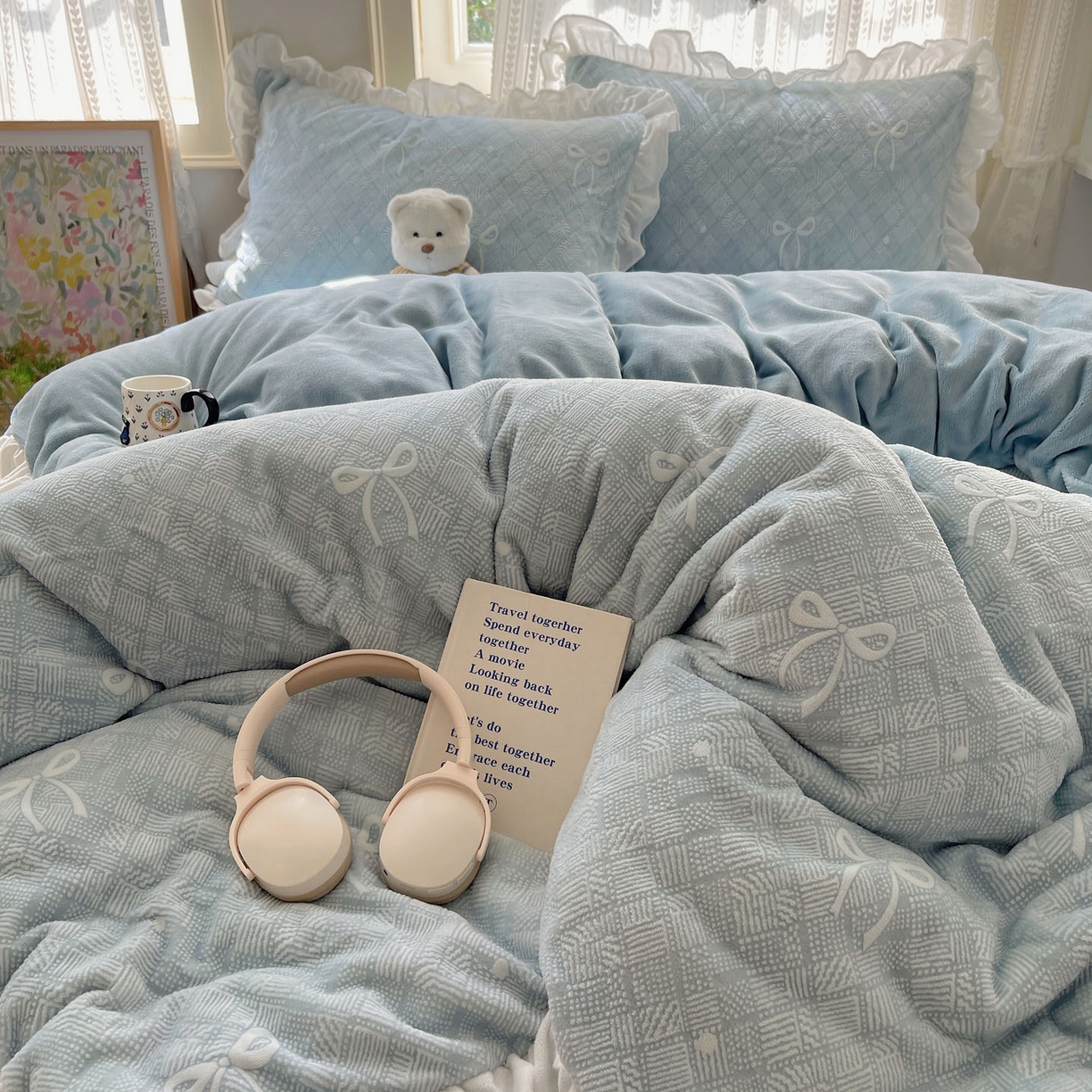 91家纺网 家纺一手货源 找家纺 三朵家纺 2025新款韩系花边雕花绒牛奶绒法莱绒四件套 拾光里里