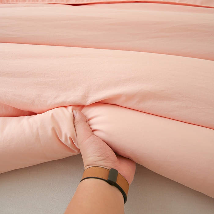 91家纺网 家纺一手货源 找家纺 爱诗诺家纺 2025新款拼色无印风新疆棉花被春秋被夏被四季被被子被芯 少女粉