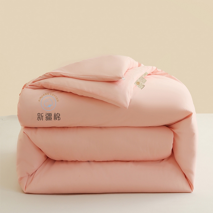 91家纺网 家纺一手货源 找家纺 爱诗诺家纺 2025新款拼色无印风新疆棉花被春秋被夏被四季被被子被芯 少女粉