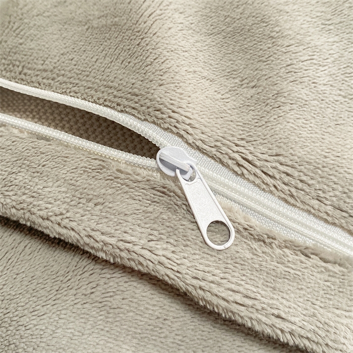 91家纺网 家纺一手货源 找家纺 梦幻之城 2025新款牛奶绒刺绣四件套-凯勒系列A款 凯勒-经典灰+香草灰