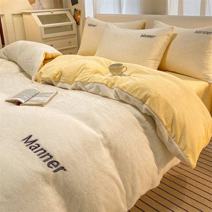 91家纺网 家纺一手货源 找家纺 梦幻之城 2025新款牛奶绒刺绣四件套-凯勒系列A款 凯勒-奶芋色+暖黄