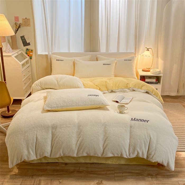 91家纺网 家纺一手货源 找家纺 梦幻之城 2025新款牛奶绒刺绣四件套-凯勒系列A款 凯勒-奶芋色+暖黄