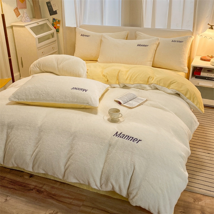 91家纺网 家纺一手货源 找家纺 梦幻之城 2025新款牛奶绒刺绣四件套-凯勒系列A款 凯勒-奶芋色+暖黄