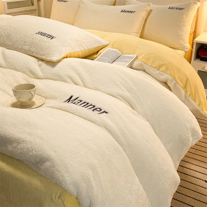91家纺网 家纺一手货源 找家纺 梦幻之城 2025新款牛奶绒刺绣四件套-凯勒系列A款 凯勒-奶芋色+暖黄