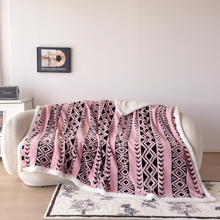 卡琪曼 2025新款阳离子提花羊羔绒毛毯盖毯毯子 粉色