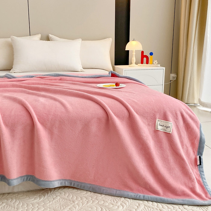 91家纺网 家纺一手货源 找家纺 美伦美焕 2025新款高克重纯色獭獭绒毛毯盖毯 胭脂粉