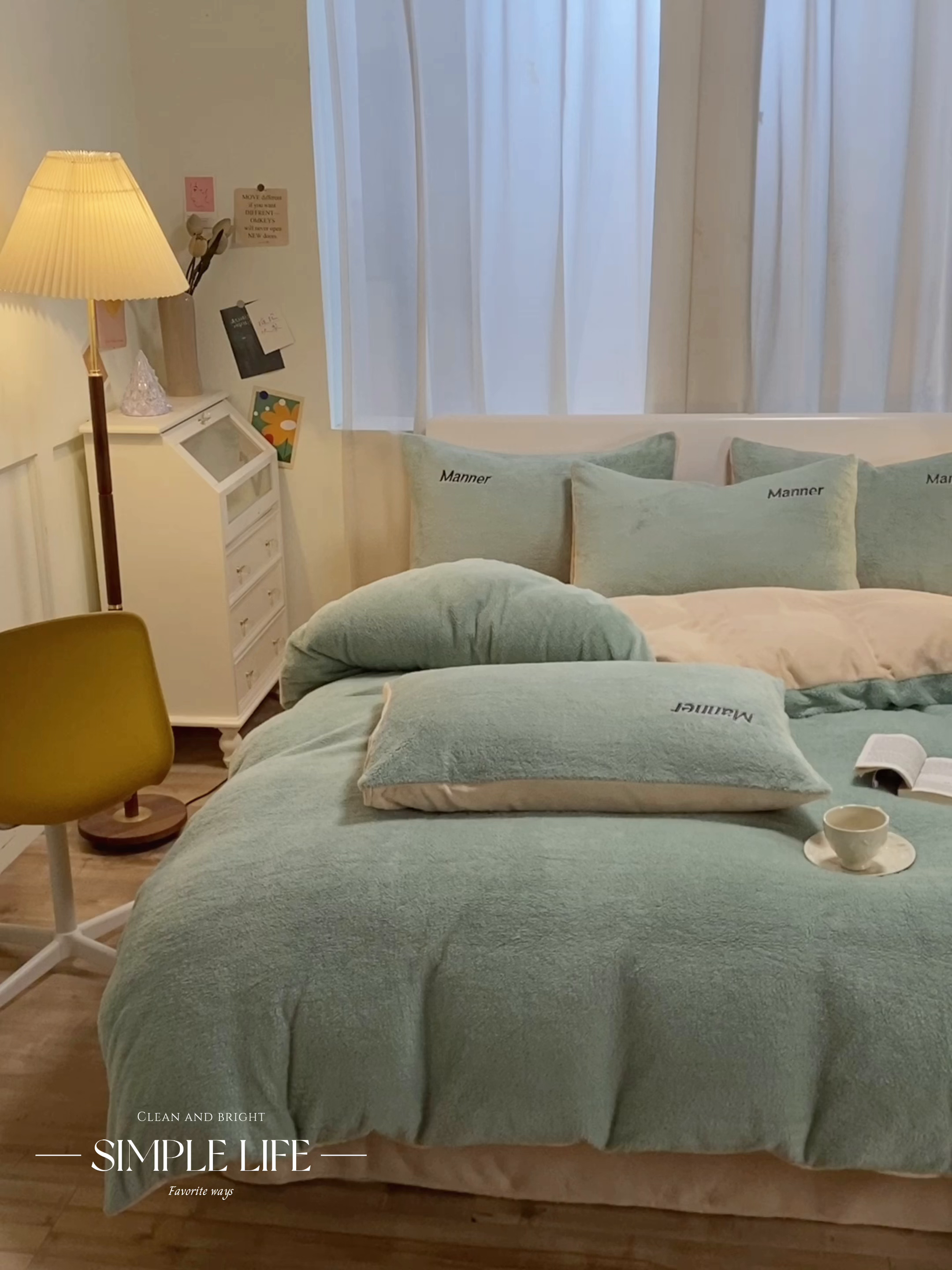 91家纺网 家纺一手货源 找家纺 梦幻之城 2025新款牛奶绒刺绣四件套-凯勒系列A款 凯勒-清澈蓝+香槟色