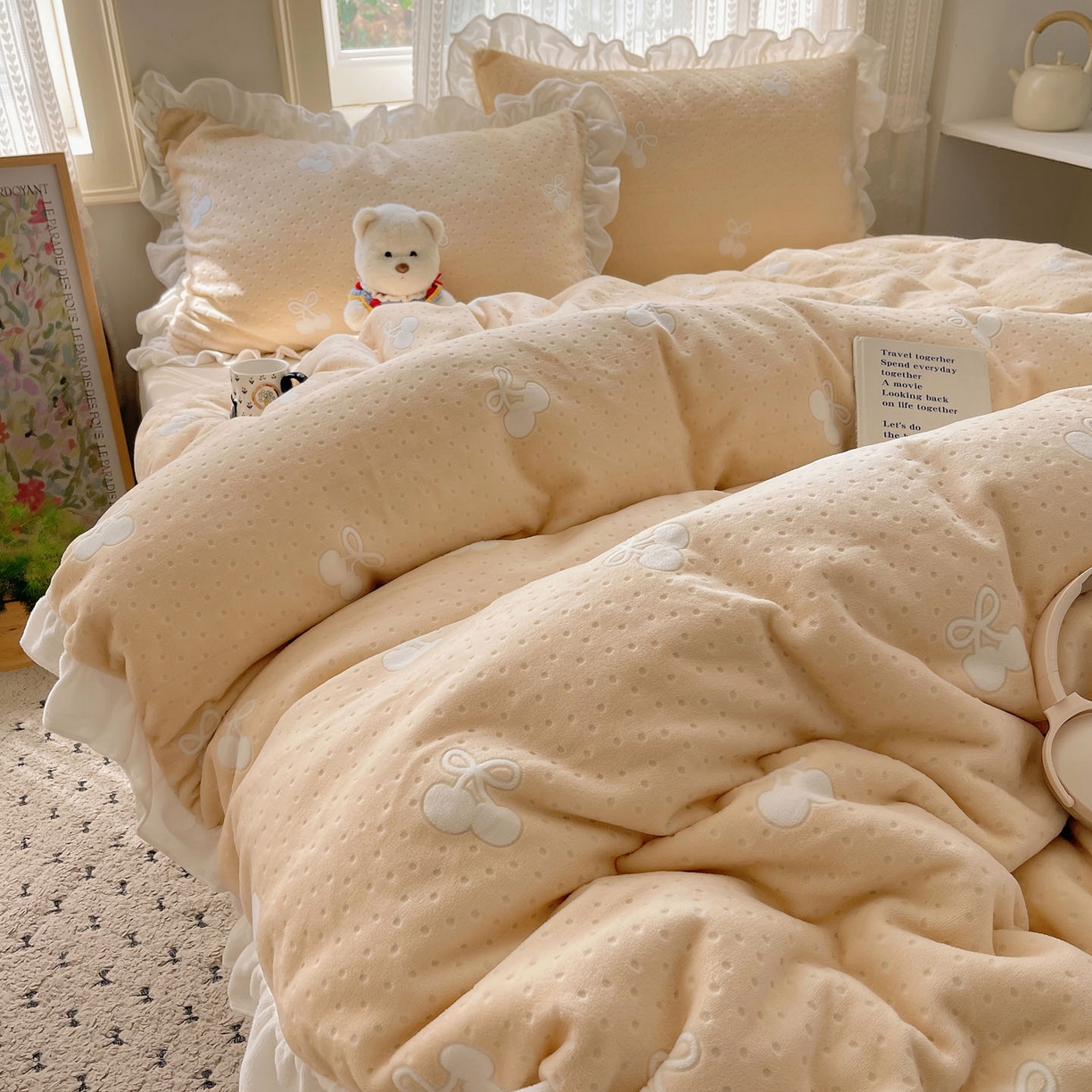 91家纺网 家纺一手货源 找家纺 （总）三朵家纺 2025新款韩系花边雕花绒牛奶绒法莱绒四件套