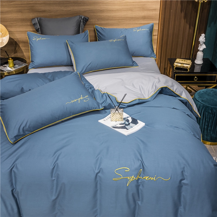 91家纺网 家纺一手货源 找家纺 小叮当家纺仓储工厂店 2025新款(热买家秀不断货)40s贡缎长绒棉纯棉字母款全棉四件套轻奢床上用品 宝兰配浅灰