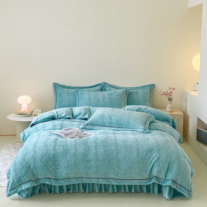 91家纺网 家纺一手货源 找家纺 美伦美焕 2025新款加厚雕花绒床盖款四件套-浅叶 浅叶-蔚蓝