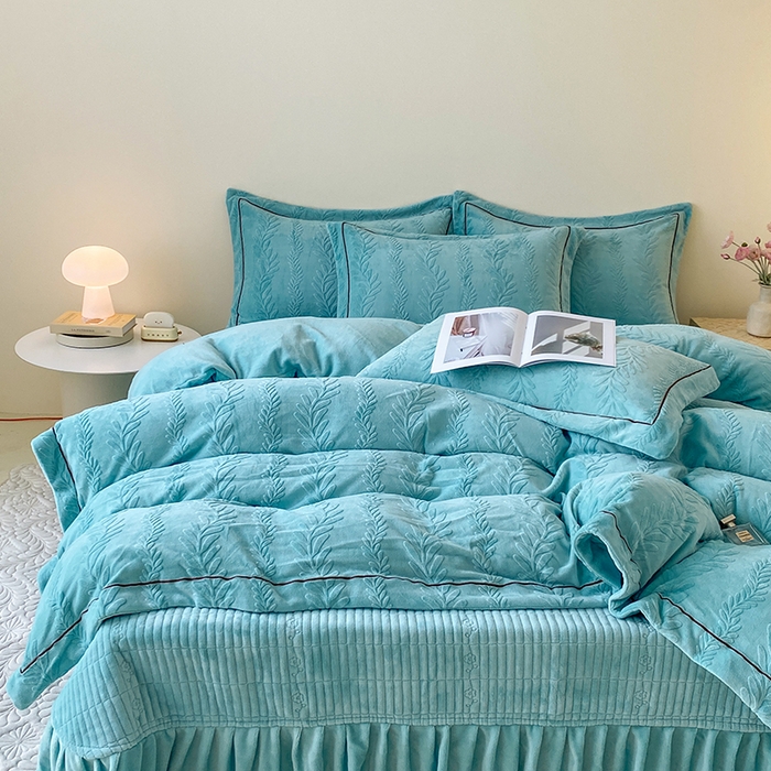 91家纺网 家纺一手货源 找家纺 美伦美焕 2025新款加厚雕花绒床盖款四件套-浅叶 浅叶-蔚蓝
