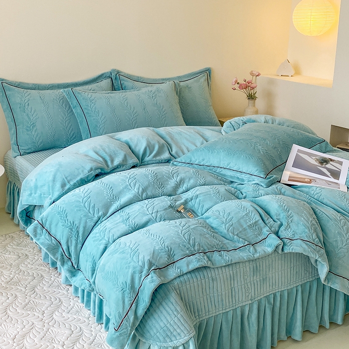 91家纺网 家纺一手货源 找家纺 美伦美焕 2025新款加厚雕花绒床盖款四件套-浅叶 浅叶-蔚蓝