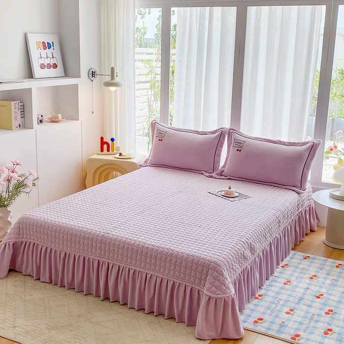 91家纺网 家纺一手货源 找家纺 美伦美焕 2025新款獭獭绒贴布绣床盖款四件套 香芋紫