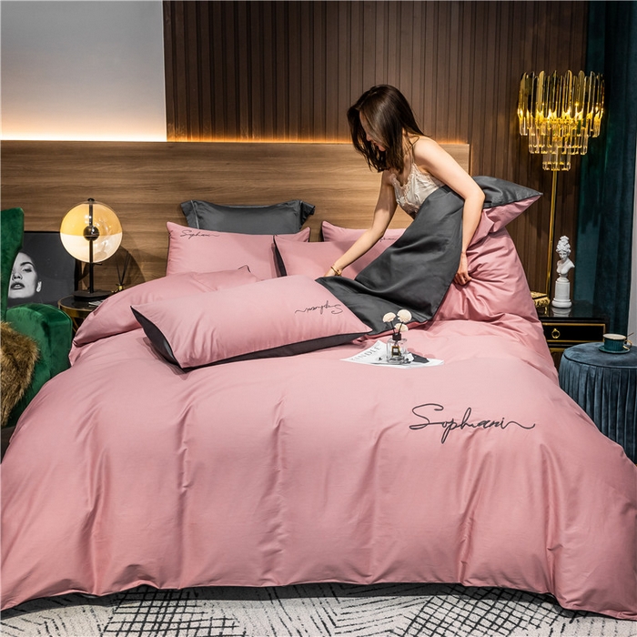 91家纺网 家纺一手货源 找家纺 小叮当家纺仓储工厂店 2025新款(热买家秀不断货)40s贡缎长绒棉纯棉字母款全棉四件套轻奢床上用品 豆沙帝灰