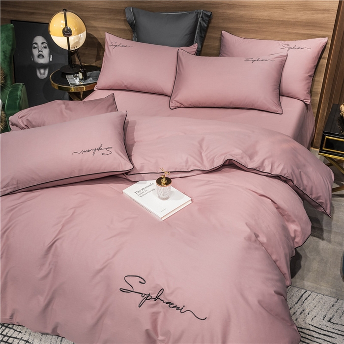 91家纺网 家纺一手货源 找家纺 小叮当家纺仓储工厂店 2025新款(热买家秀不断货)40s贡缎长绒棉纯棉字母款全棉四件套轻奢床上用品 豆沙色