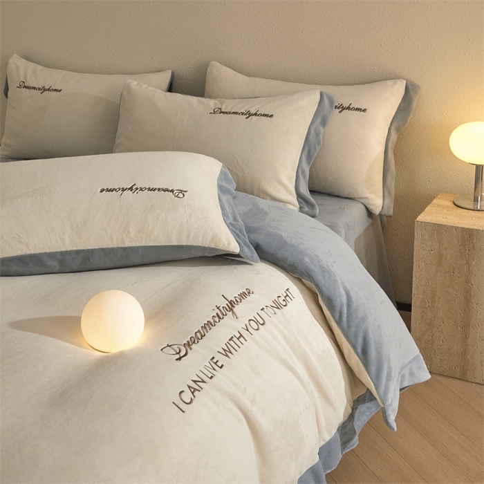 91家纺网 家纺一手货源 找家纺 （总）梦幻之城 2025新款牛奶绒刺绣四件套-安克斯绒A款