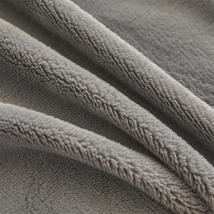 91家纺网 家纺一手货源 找家纺 梦幻之城 2025新款牛奶绒刺绣四件套-安克斯绒A款 安克斯绒-经典灰+香槟色