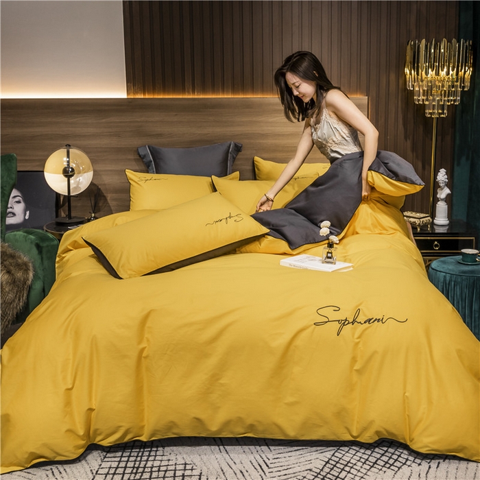 91家纺网 家纺一手货源 找家纺 小叮当家纺仓储工厂店 2025新款(热买家秀不断货)40s贡缎长绒棉纯棉字母款全棉四件套轻奢床上用品 姜黄灰