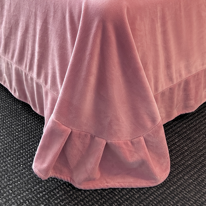 91家纺网 家纺一手货源 找家纺 鸿织源家纺 2025新款230g全消光牛奶绒刺绣四件套 豆沙