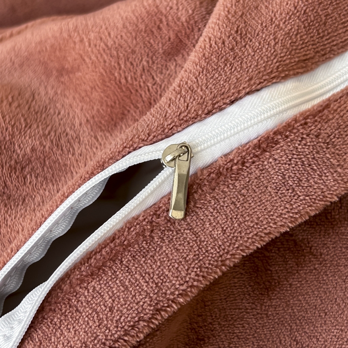 91家纺网 家纺一手货源 找家纺 鸿织源家纺 2025新款230g全消光牛奶绒刺绣四件套 摩卡棕