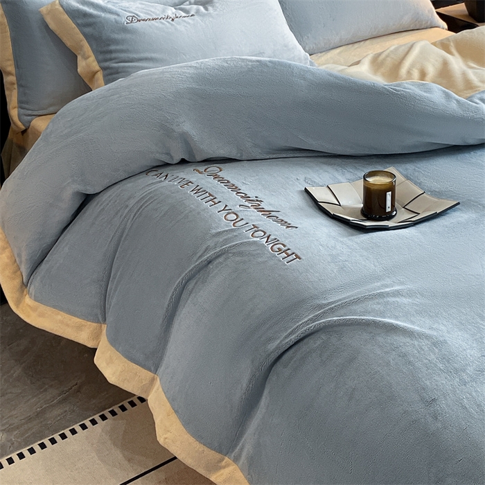 91家纺网 家纺一手货源 找家纺 梦幻之城 2025新款牛奶绒刺绣四件套-安克斯绒B款 安克斯绒-星辰灰+香槟色