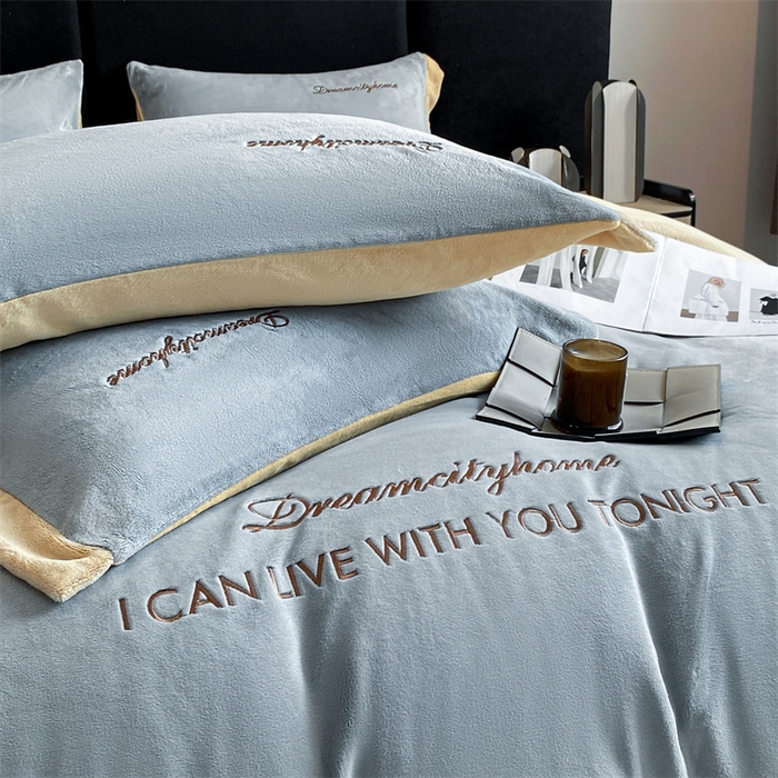 91家纺网 家纺一手货源 找家纺 梦幻之城 2025新款牛奶绒刺绣四件套-安克斯绒B款 安克斯绒-星辰灰+香槟色