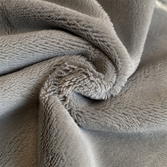 91家纺网 家纺一手货源 找家纺 梦幻之城 2025新款牛奶绒刺绣四件套-安克斯绒B款 安克斯绒-经典灰+香槟色