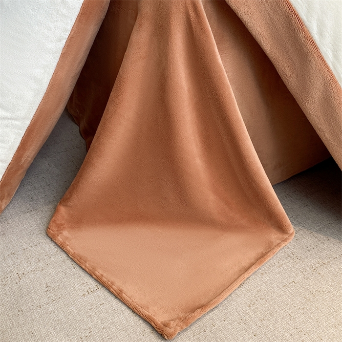 91家纺网 家纺一手货源 找家纺 梦幻之城 2025新款牛奶绒刺绣四件套-安克斯绒B款 安克斯绒-奶芋色+亚麻驼