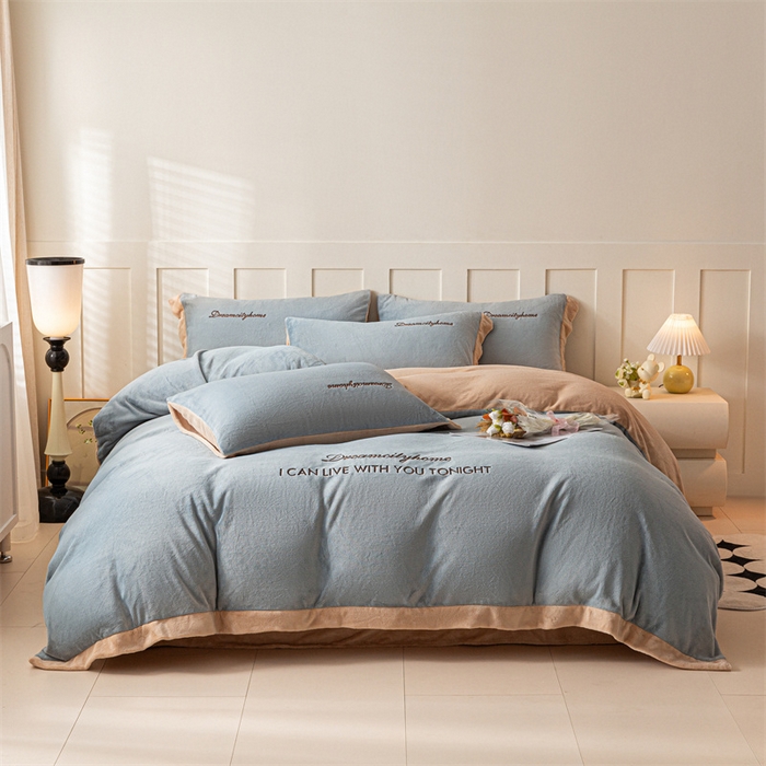 91家纺网 家纺一手货源 找家纺 梦幻之城 2025新款牛奶绒刺绣四件套-安克斯绒C款 安克斯绒-星辰灰+香槟色