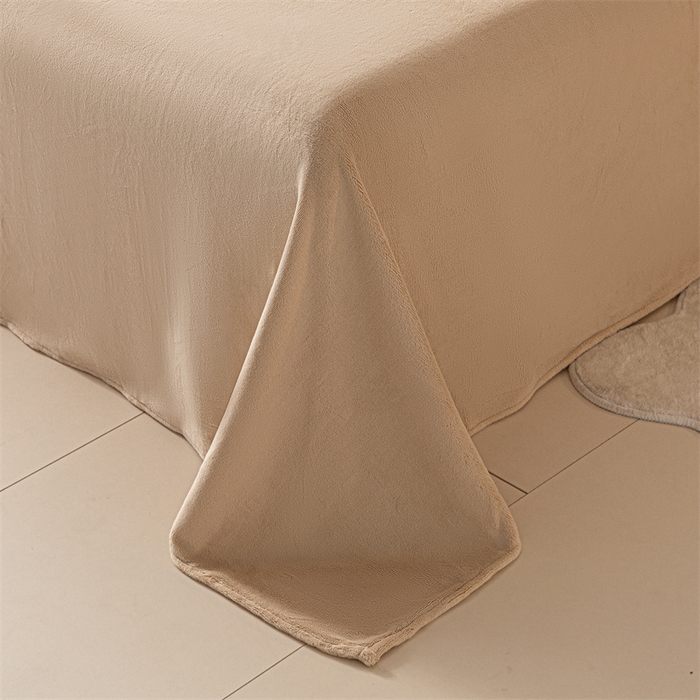 91家纺网 家纺一手货源 找家纺 梦幻之城 2025新款牛奶绒刺绣四件套-安克斯绒C款 安克斯绒-星辰灰+香槟色