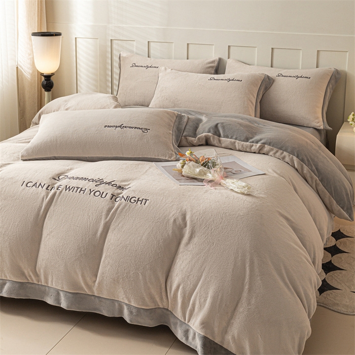 91家纺网 家纺一手货源 找家纺 梦幻之城 2025新款牛奶绒刺绣四件套-安克斯绒C款 安克斯绒-香草灰+经典灰