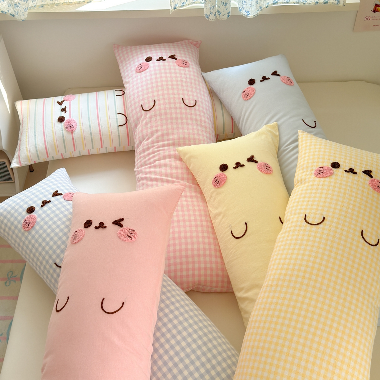 91家纺网 家纺一手货源 找家纺 丽涵家纺 2025新款可爱抱抱喵抱枕侧睡抱枕夹腿靠枕 抱抱喵-黄格