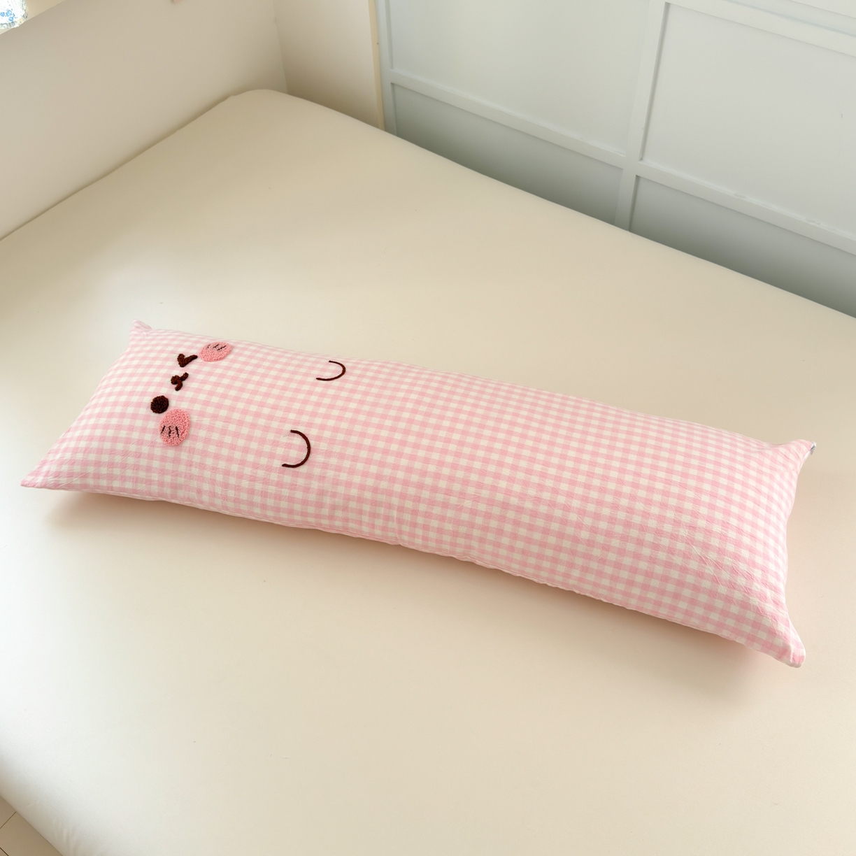 91家纺网 家纺一手货源 找家纺 （总）丽涵家纺 2025新款可爱抱抱喵抱枕侧睡抱枕夹腿靠枕