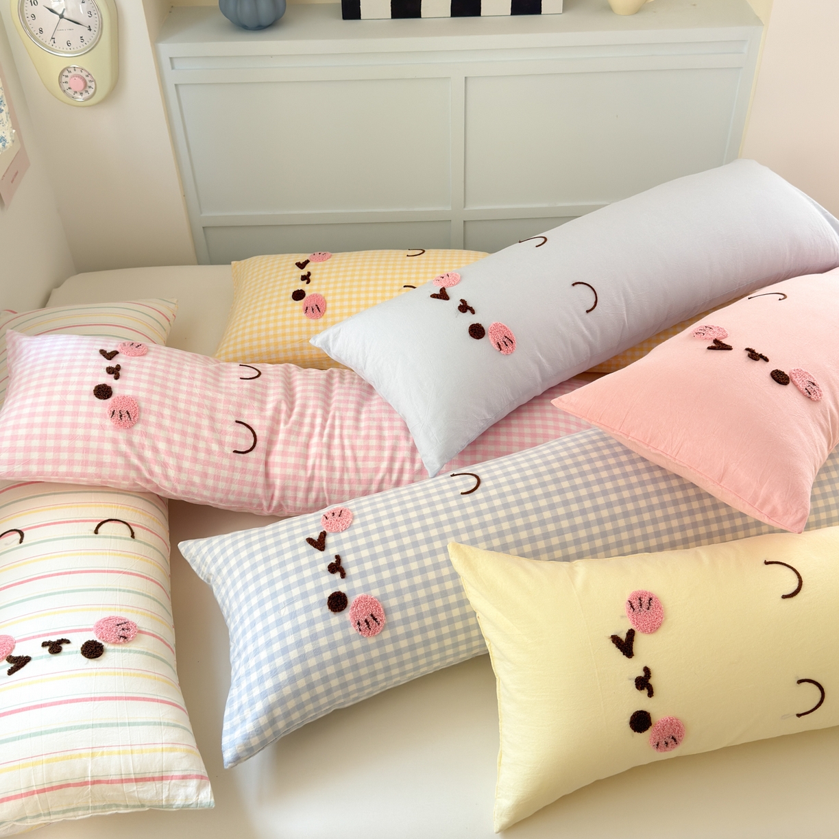 91家纺网 家纺一手货源 找家纺 丽涵家纺 2025新款可爱抱抱喵抱枕侧睡抱枕夹腿靠枕 抱抱喵-奶黄