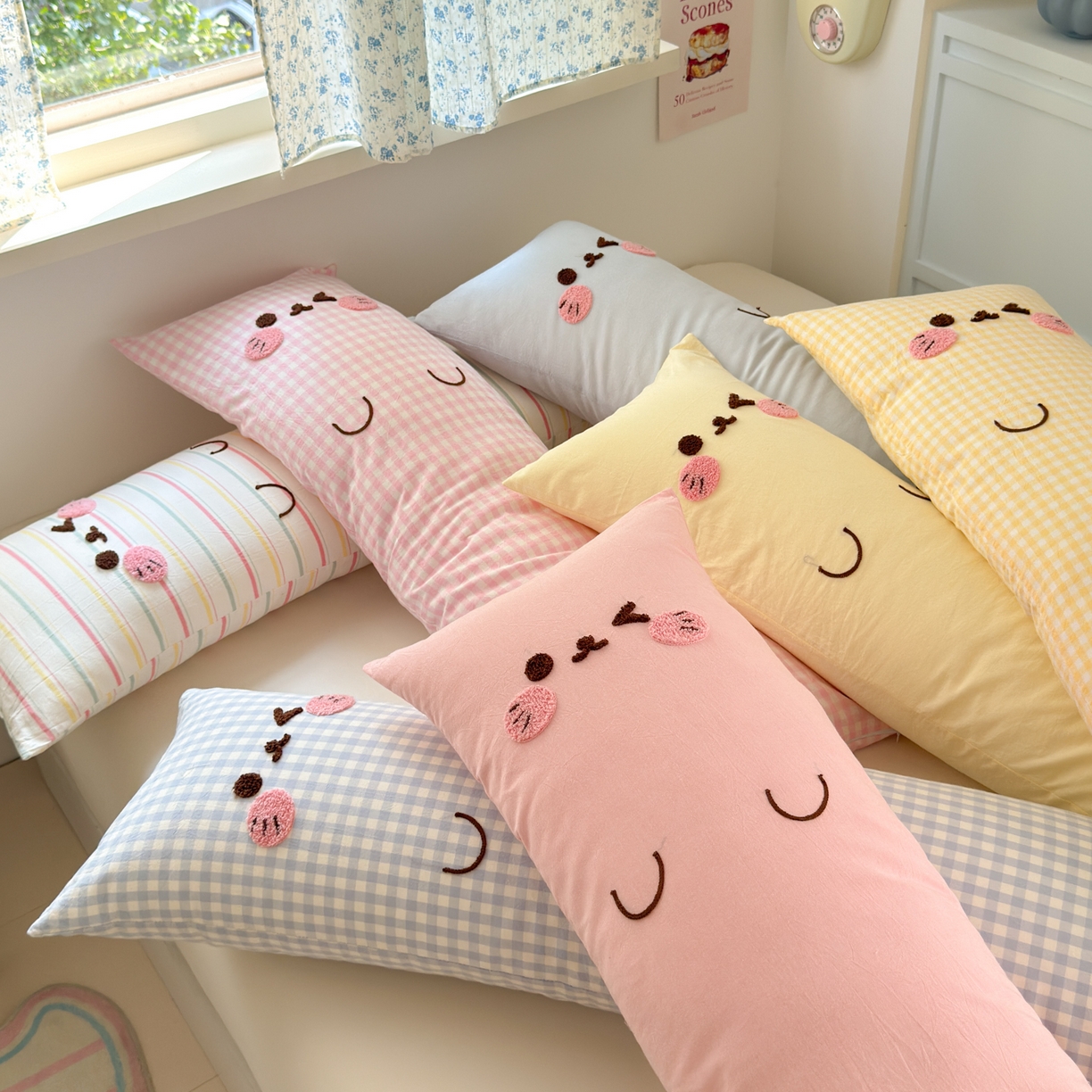 91家纺网 家纺一手货源 找家纺 丽涵家纺 2025新款可爱抱抱喵抱枕侧睡抱枕夹腿靠枕 抱抱喵-蓝格