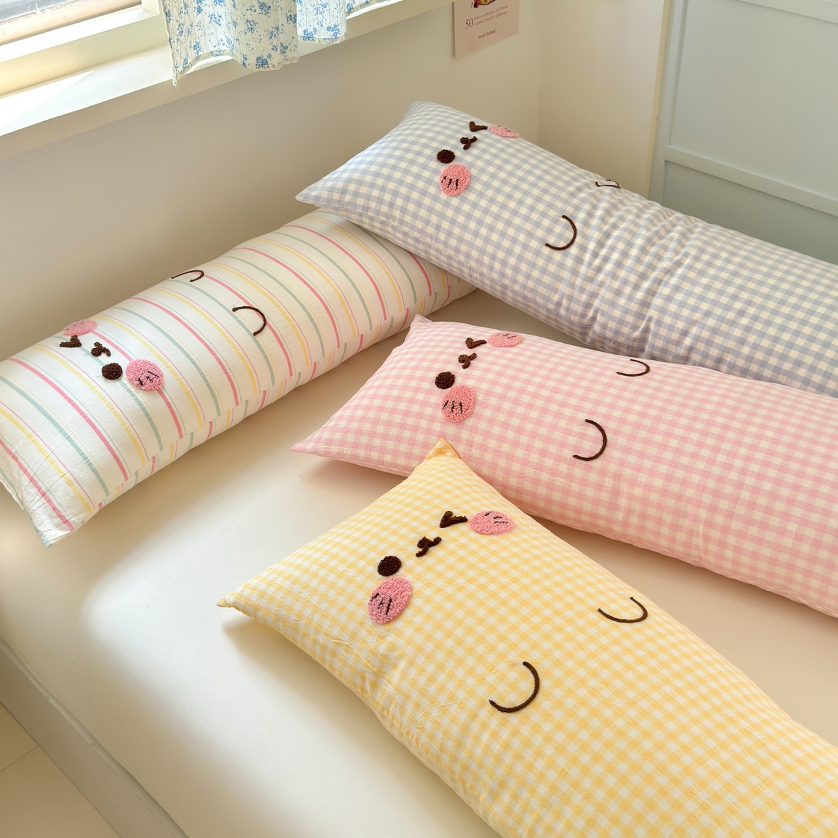 91家纺网 家纺一手货源 找家纺 丽涵家纺 2025新款可爱抱抱喵抱枕侧睡抱枕夹腿靠枕 抱抱喵-绮梦蓝