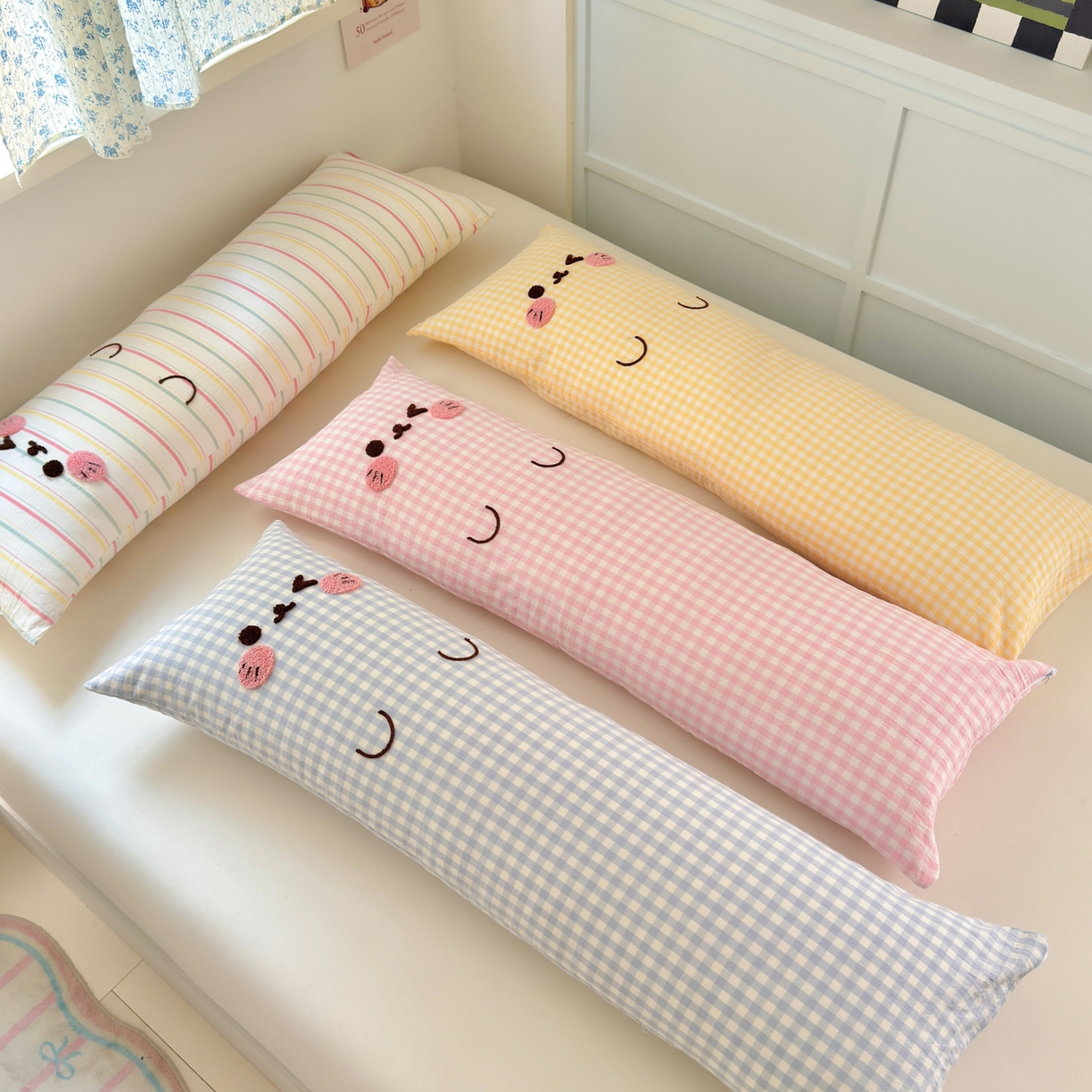 91家纺网 家纺一手货源 找家纺 丽涵家纺 2025新款可爱抱抱喵抱枕侧睡抱枕夹腿靠枕 抱抱喵-粉格