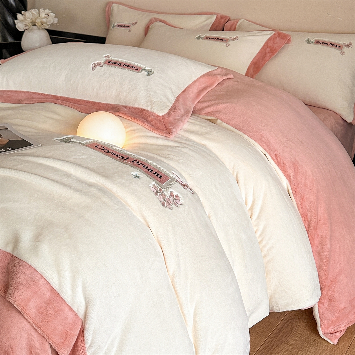 91家纺网 家纺一手货源 找家纺 （总）梦幻之城 2025新款牛奶绒刺绣款四件套-梦菲