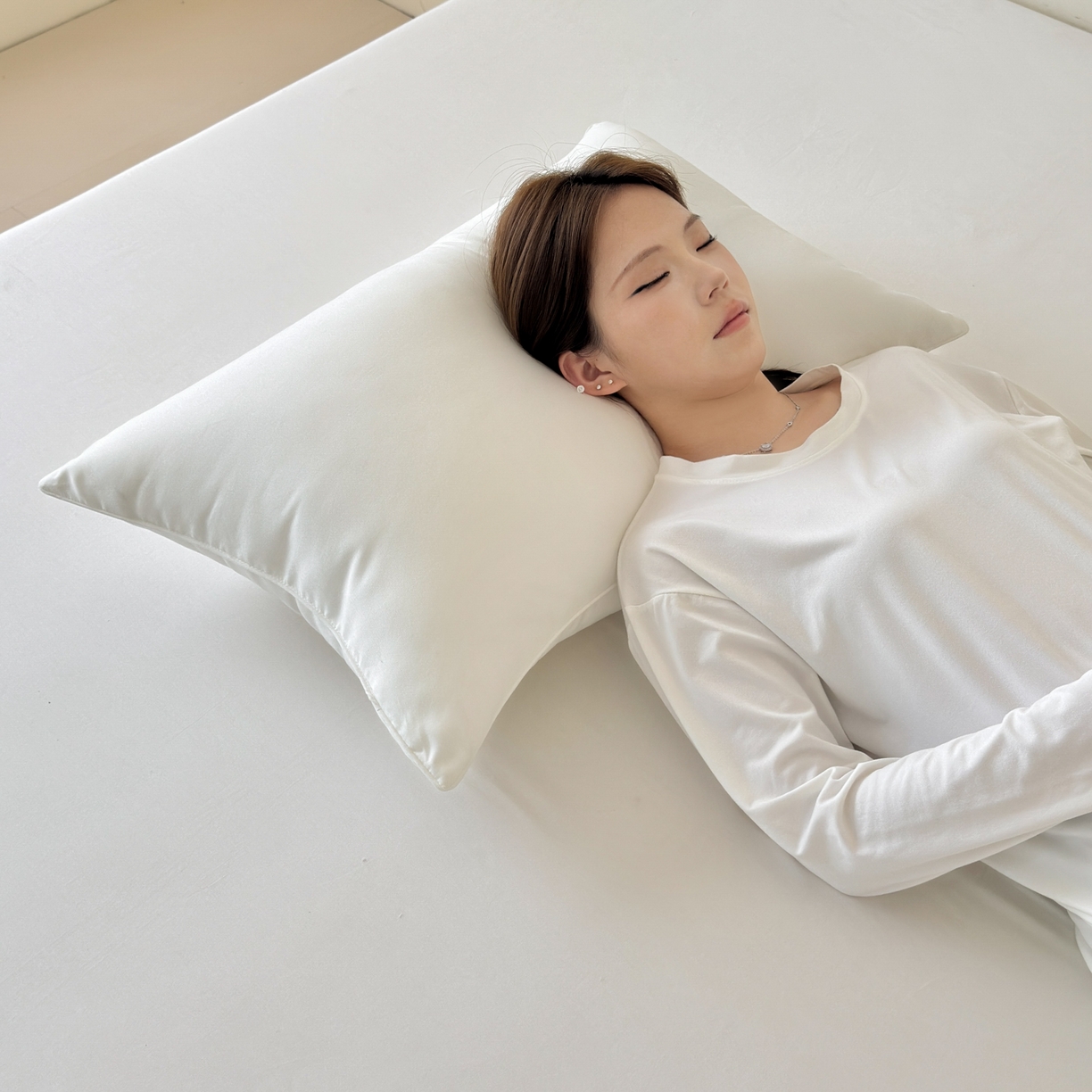 91家纺网 家纺一手货源 找家纺 （总）丽涵家纺 2025新款超柔静音磨绒绵柔单人枕头枕芯