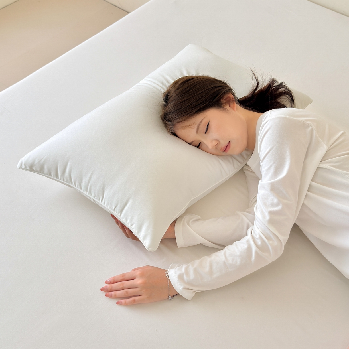 91家纺网 家纺一手货源 找家纺 （总）丽涵家纺 2025新款超柔静音磨绒绵柔单人枕头枕芯