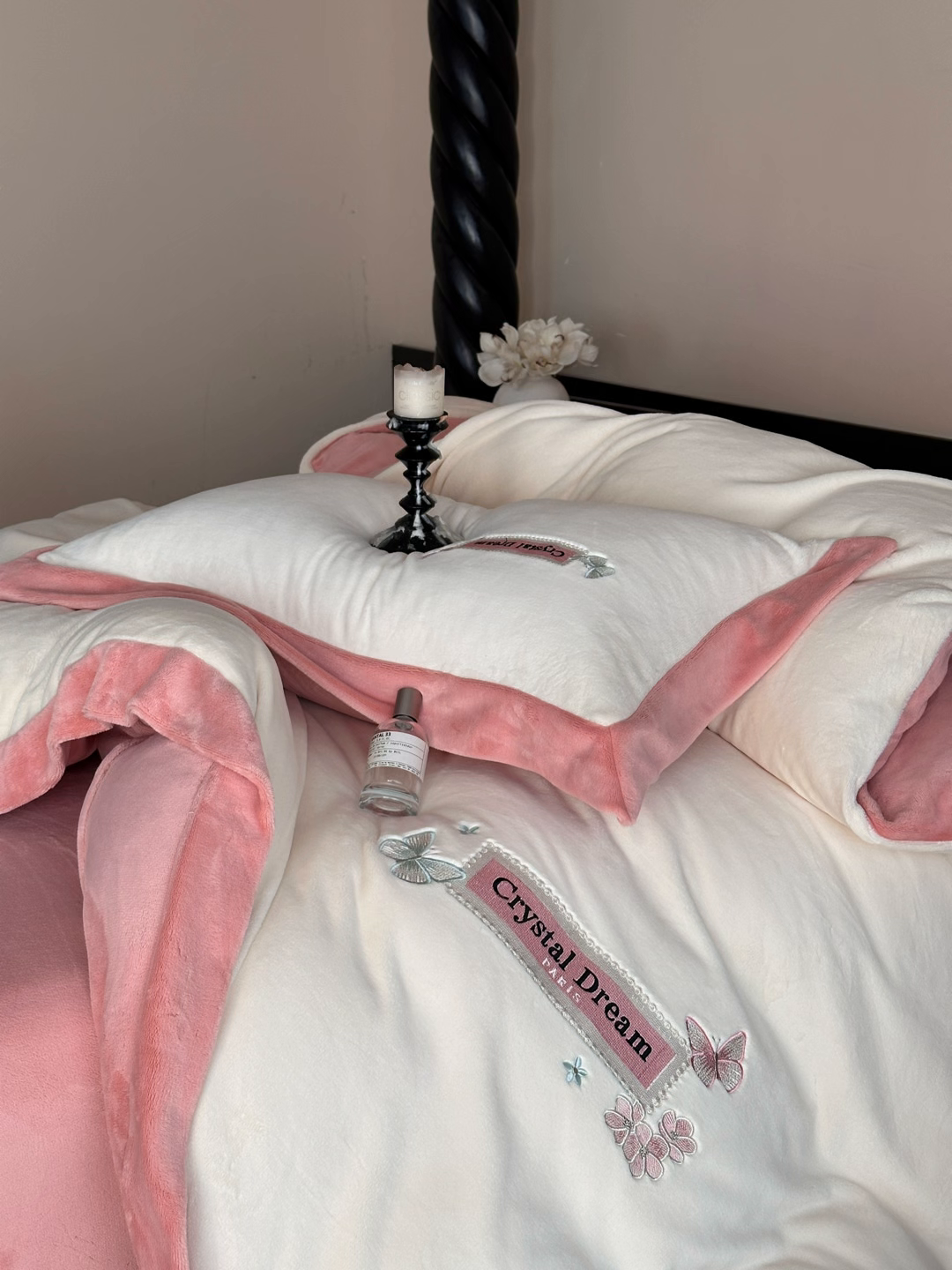 91家纺网 家纺一手货源 找家纺 （总）梦幻之城 2025新款牛奶绒刺绣款四件套-梦菲