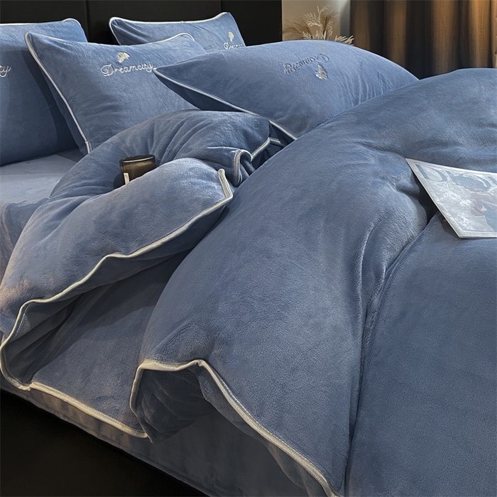 91家纺网 家纺一手货源 找家纺 （总）梦幻之城 2025新款牛奶绒刺绣款四件套-寐羽A款