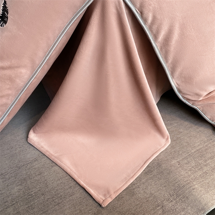 91家纺网 家纺一手货源 找家纺 梦幻之城 2025新款牛奶绒刺绣款四件套-寐羽A款 寐羽-可可粉