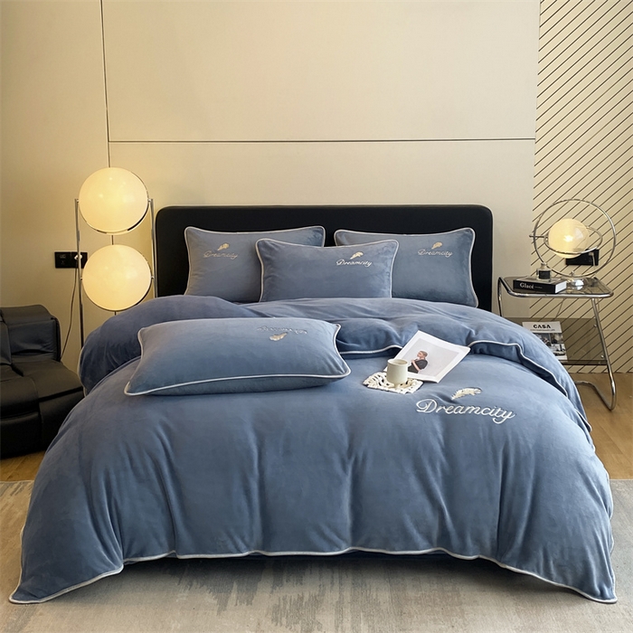 91家纺网 家纺一手货源 找家纺 （总）梦幻之城 2025新款牛奶绒刺绣款四件套-寐羽B款