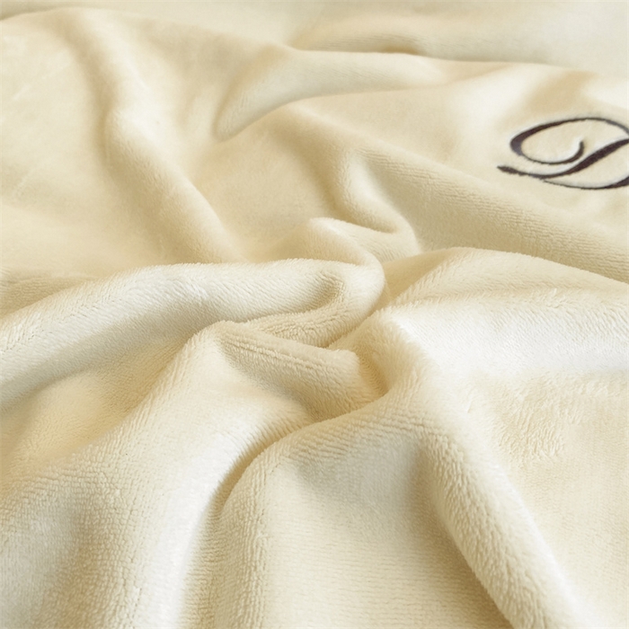 91家纺网 家纺一手货源 找家纺 梦幻之城 2025新款牛奶绒刺绣款四件套-寐羽B款 寐羽-奶芋色