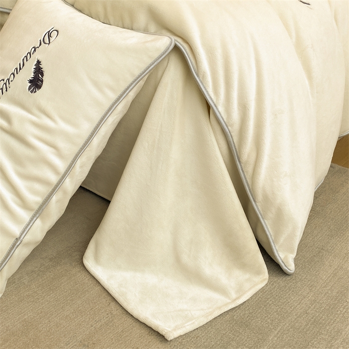 91家纺网 家纺一手货源 找家纺 梦幻之城 2025新款牛奶绒刺绣款四件套-寐羽B款 寐羽-奶芋色