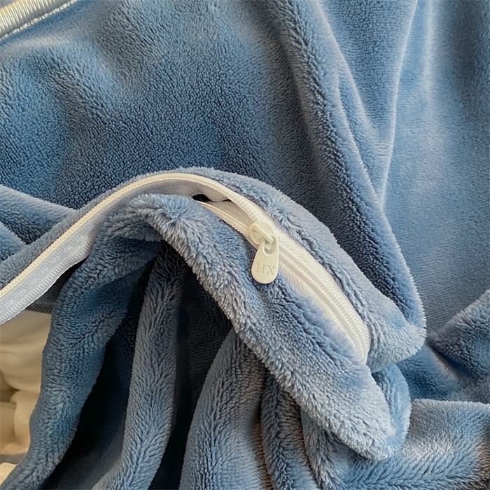 91家纺网 家纺一手货源 找家纺 梦幻之城 2025新款牛奶绒刺绣款四件套-寐羽B款 寐羽-宾利蓝