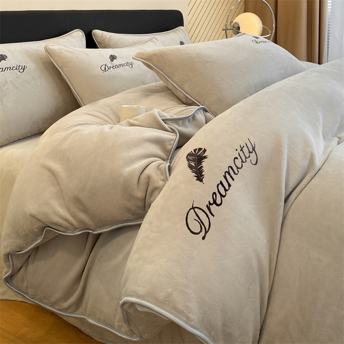 梦幻之城 2025新款牛奶绒刺绣款四件套-寐羽B款 寐羽-香草灰