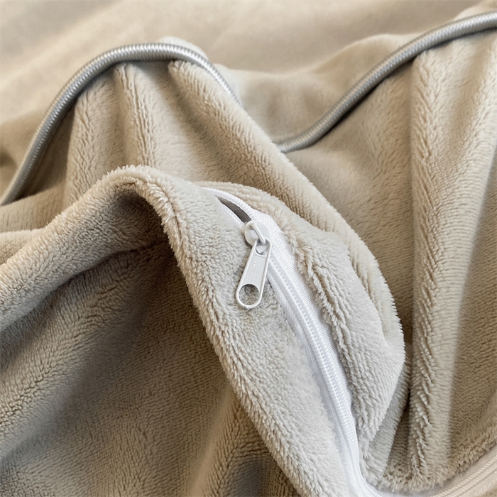 91家纺网 家纺一手货源 找家纺 梦幻之城 2025新款牛奶绒刺绣款四件套-寐羽B款 寐羽-香草灰